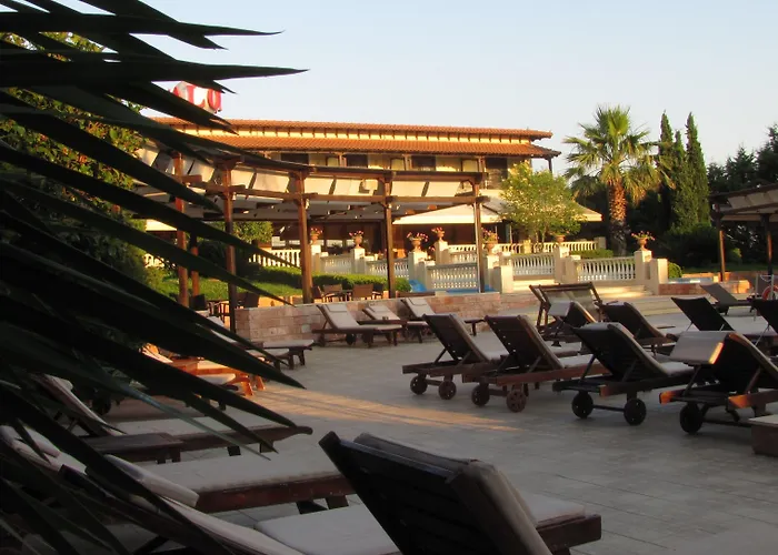 Avalon Airport Thessaloniki Szálloda